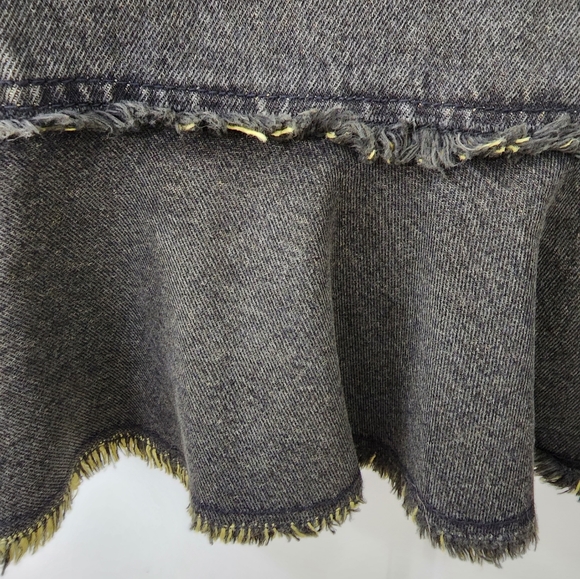 *Newport News Women's Black Denim Mermaid Skirt W/ Yellow Threading Size 8* - Picture 2 of 6